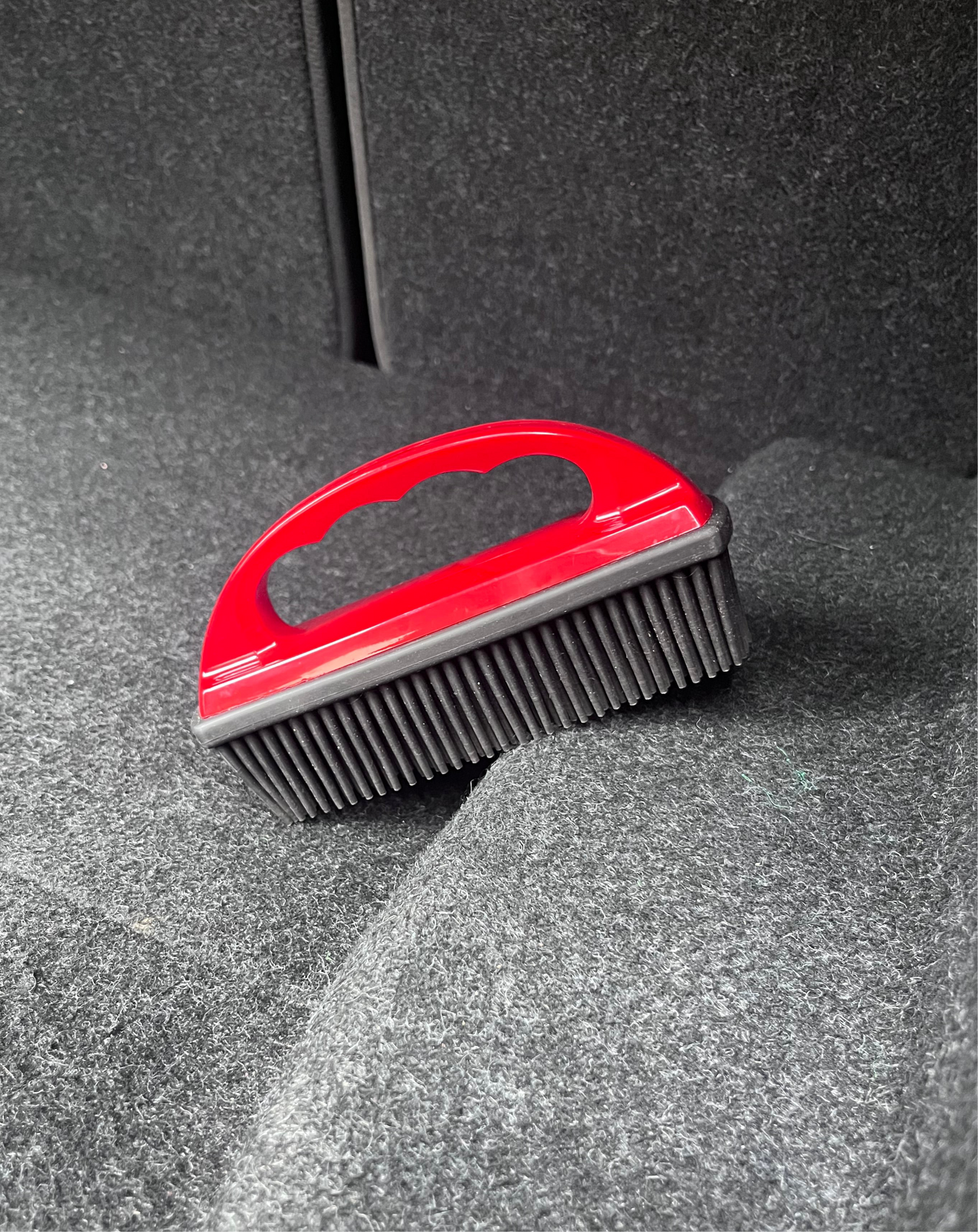 Brosse Anti-Poils Textile Voiture – Caoutchouc Haute Performance | VibeAuto